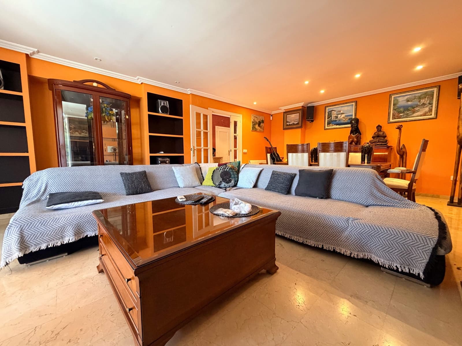 4 bedroom Villa for sale in Benidorm - € 625,000 (Ref: 10013461)