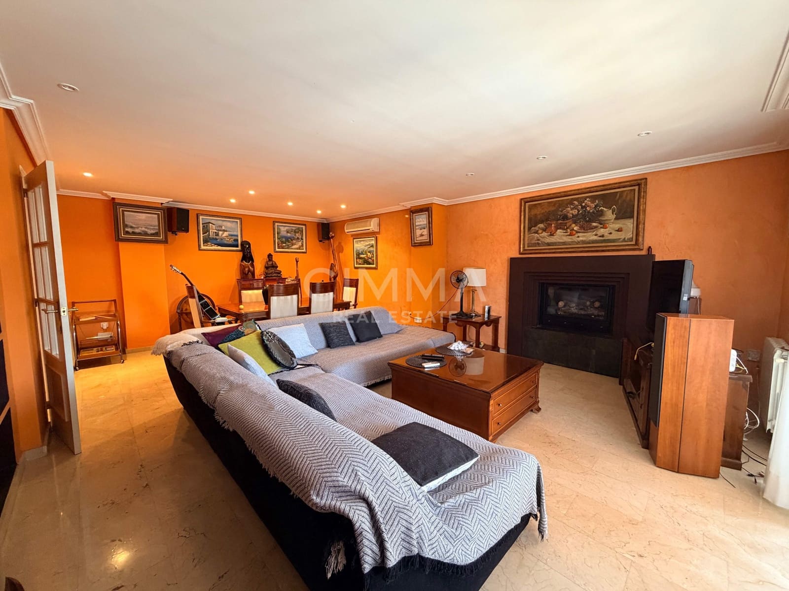 4 bedroom Villa for sale in Benidorm - € 625,000 (Ref: 10013461)