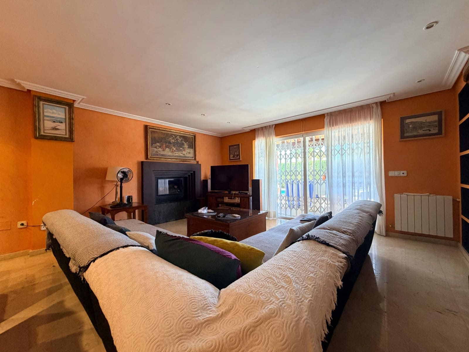 4 bedroom Villa for sale in Benidorm - € 625,000 (Ref: 10013461)