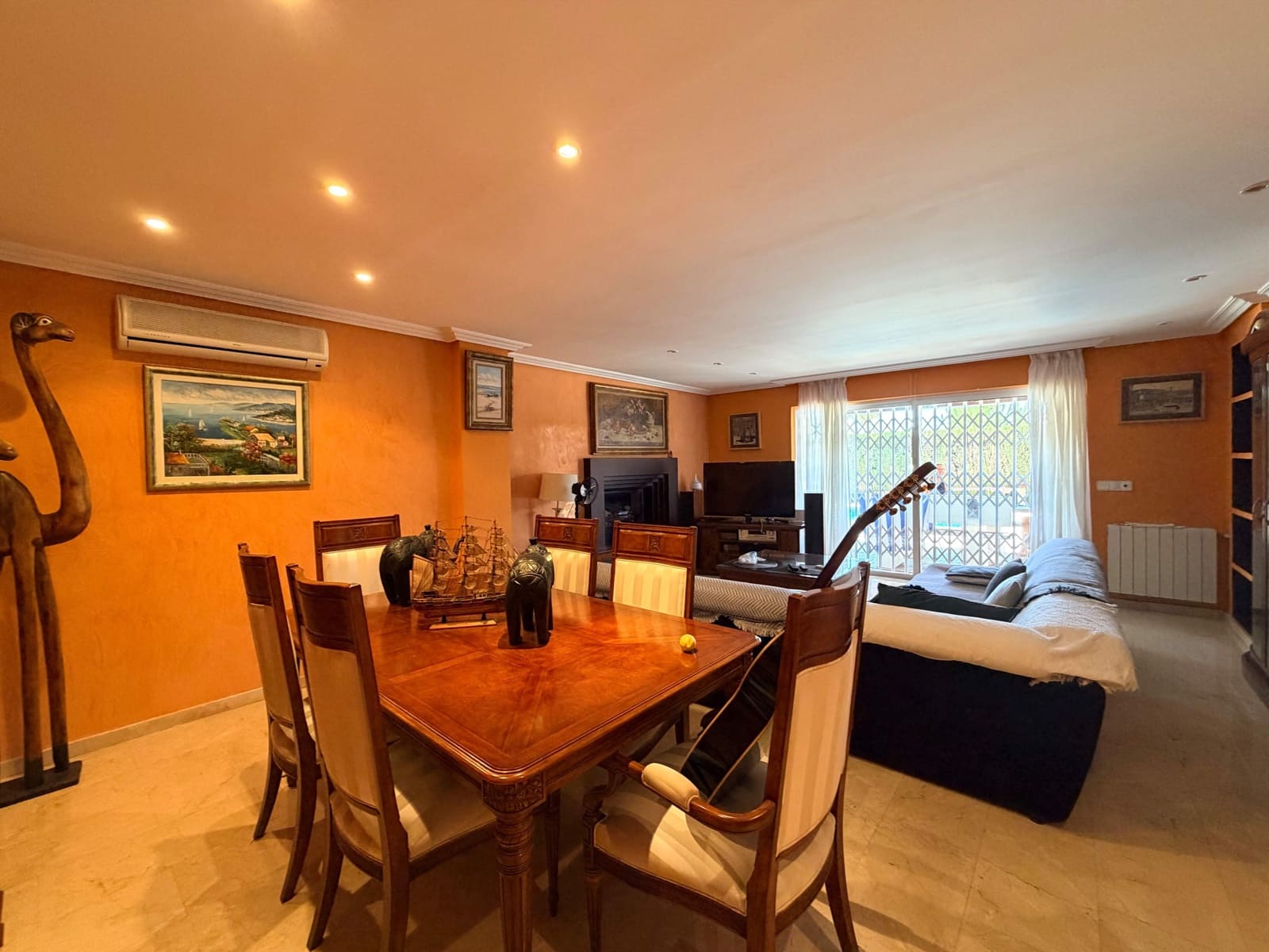 4 bedroom Villa for sale in Benidorm - € 625,000 (Ref: 10013461)