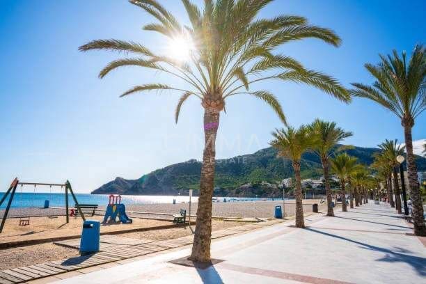 Yritys myytävänä paikassa Benidorm - 500 000 € (Ref: 10033672)