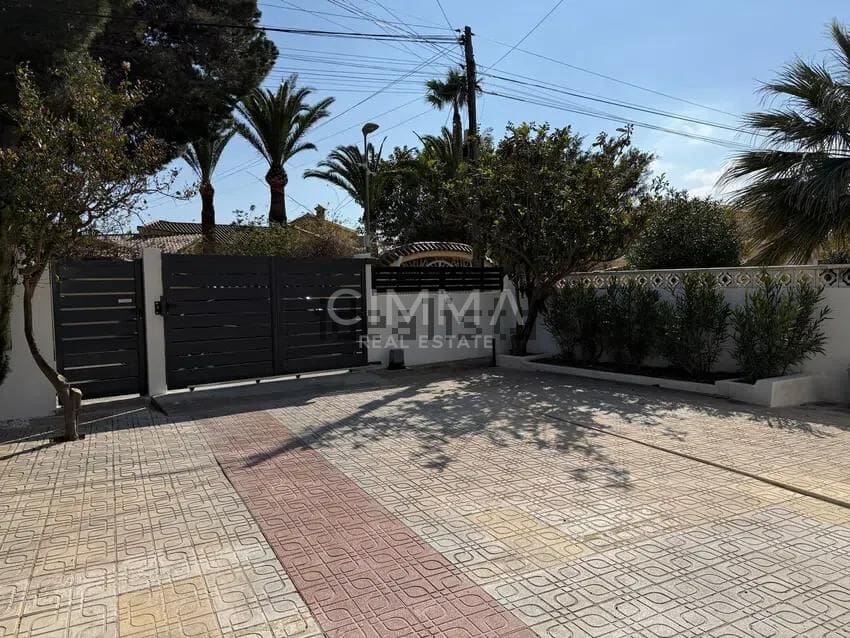 4 camera da letto Villa in vendita in La Nucia con piscina - 395.000 € (Rif: 10043182)