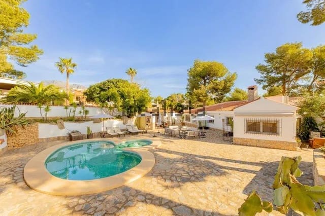 3 makuuhuone Huvila myytävänä paikassa Barranco Hondo, La Nucia mukana uima-altaan - 895 000 € (Ref: 10045017)