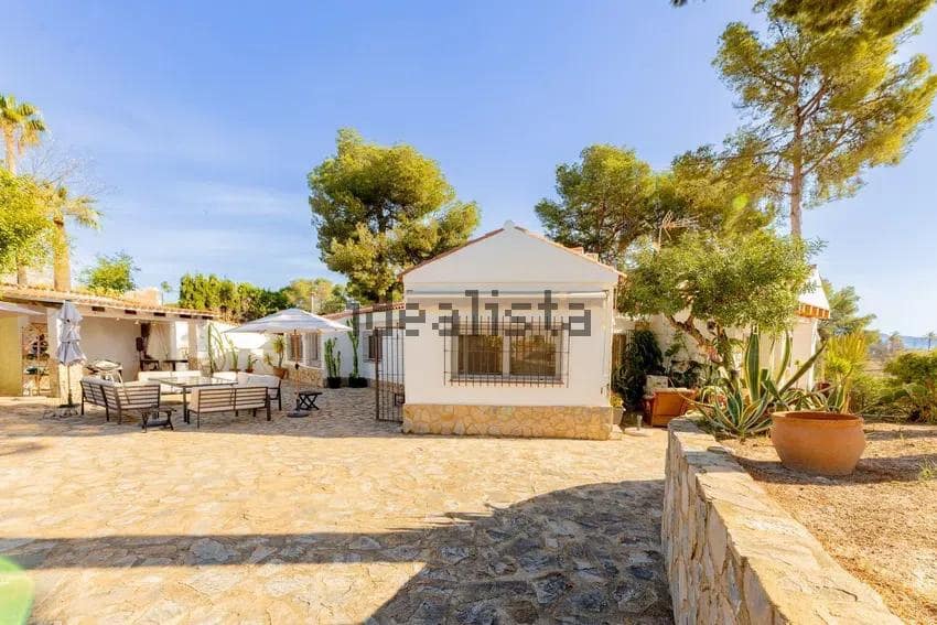 3 makuuhuone Huvila myytävänä paikassa Barranco Hondo mukana uima-altaan - 895 000 € (Ref: 10045017)