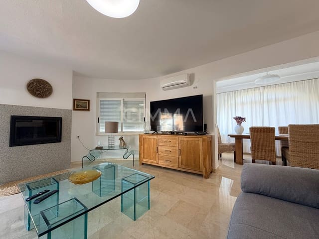 4 soveværelse Villa til salg i La Nucia med swimmingpool - € 560.000 (Ref: 10059348)