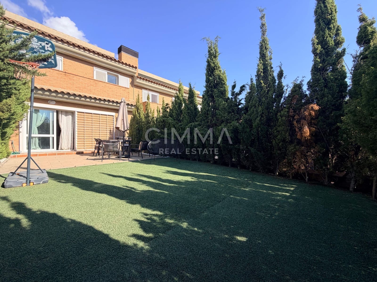 3 sovrum Radhus till salu i La Nucia med pool garage - 475 000 € (Ref: 10185107)