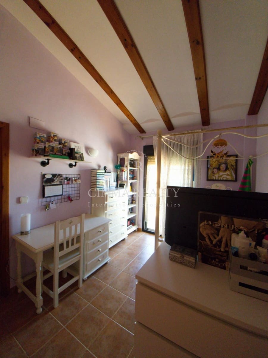 5 makuuhuone Huvila myytävänä paikassa Alfaz del Pi / L'Alfas del Pi mukana uima-altaan - 360 000 € (Ref: 7523380)