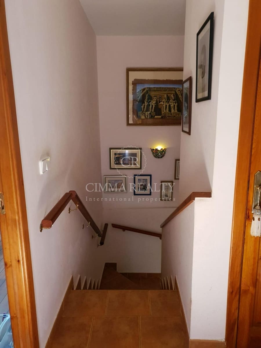 5 makuuhuone Huvila myytävänä paikassa Alfaz del Pi / L'Alfas del Pi mukana uima-altaan - 360 000 € (Ref: 7523380)