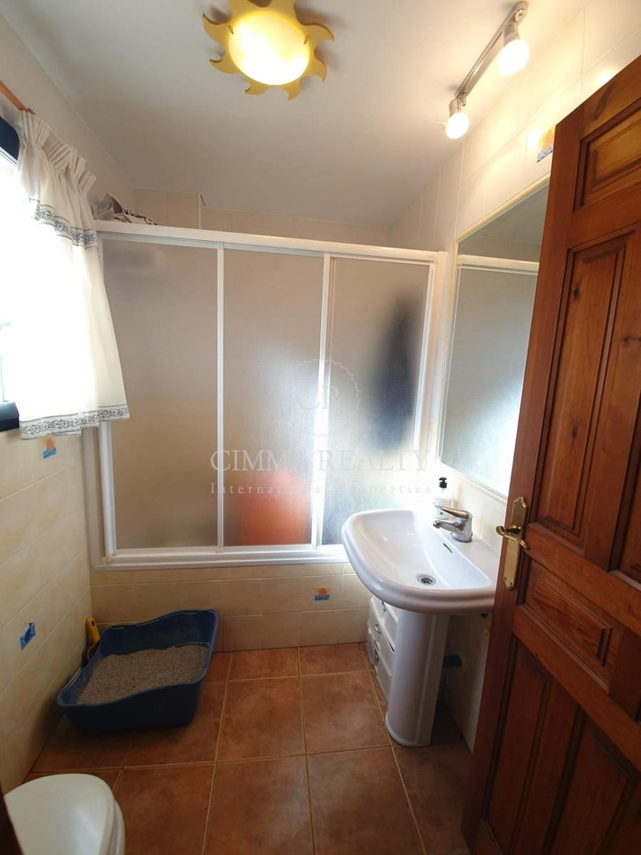 5 makuuhuone Huvila myytävänä paikassa Alfaz del Pi / L'Alfas del Pi mukana uima-altaan - 360 000 € (Ref: 7523380)