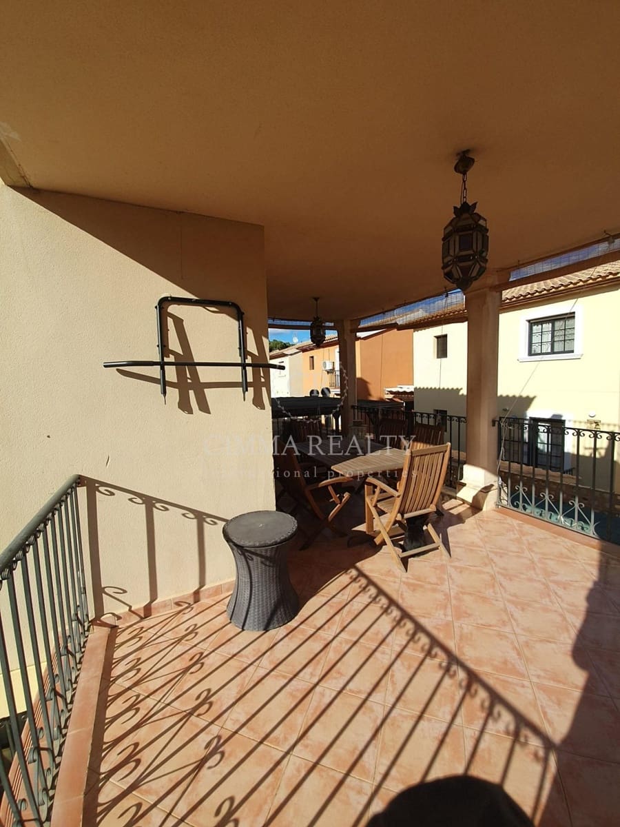 5 makuuhuone Huvila myytävänä paikassa Alfaz del Pi / L'Alfas del Pi mukana uima-altaan - 360 000 € (Ref: 7523380)