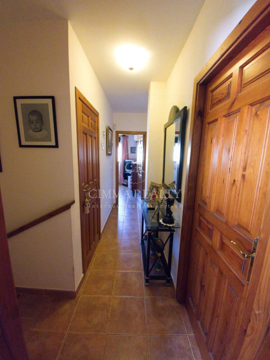 5 makuuhuone Huvila myytävänä paikassa Alfaz del Pi / L'Alfas del Pi mukana uima-altaan - 360 000 € (Ref: 7523380)