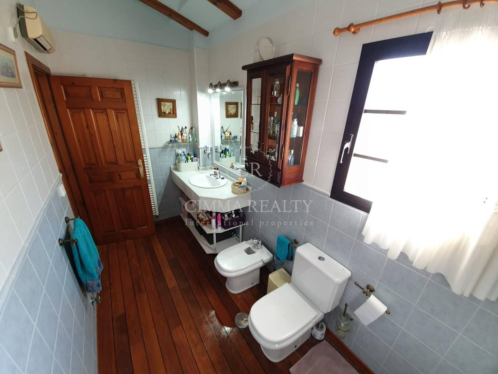 5 makuuhuone Huvila myytävänä paikassa Alfaz del Pi / L'Alfas del Pi mukana uima-altaan - 360 000 € (Ref: 7523380)