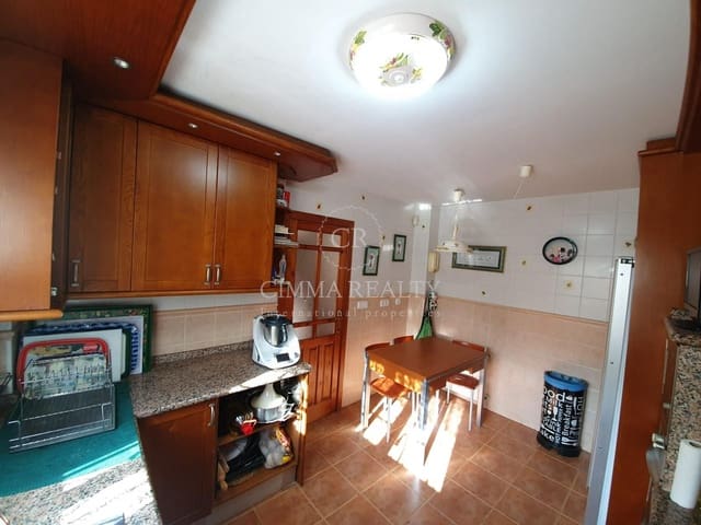 5 makuuhuone Huvila myytävänä paikassa Alfaz del Pi / L'Alfàs del Pi mukana uima-altaan - 360 000 € (Ref: 7523380)