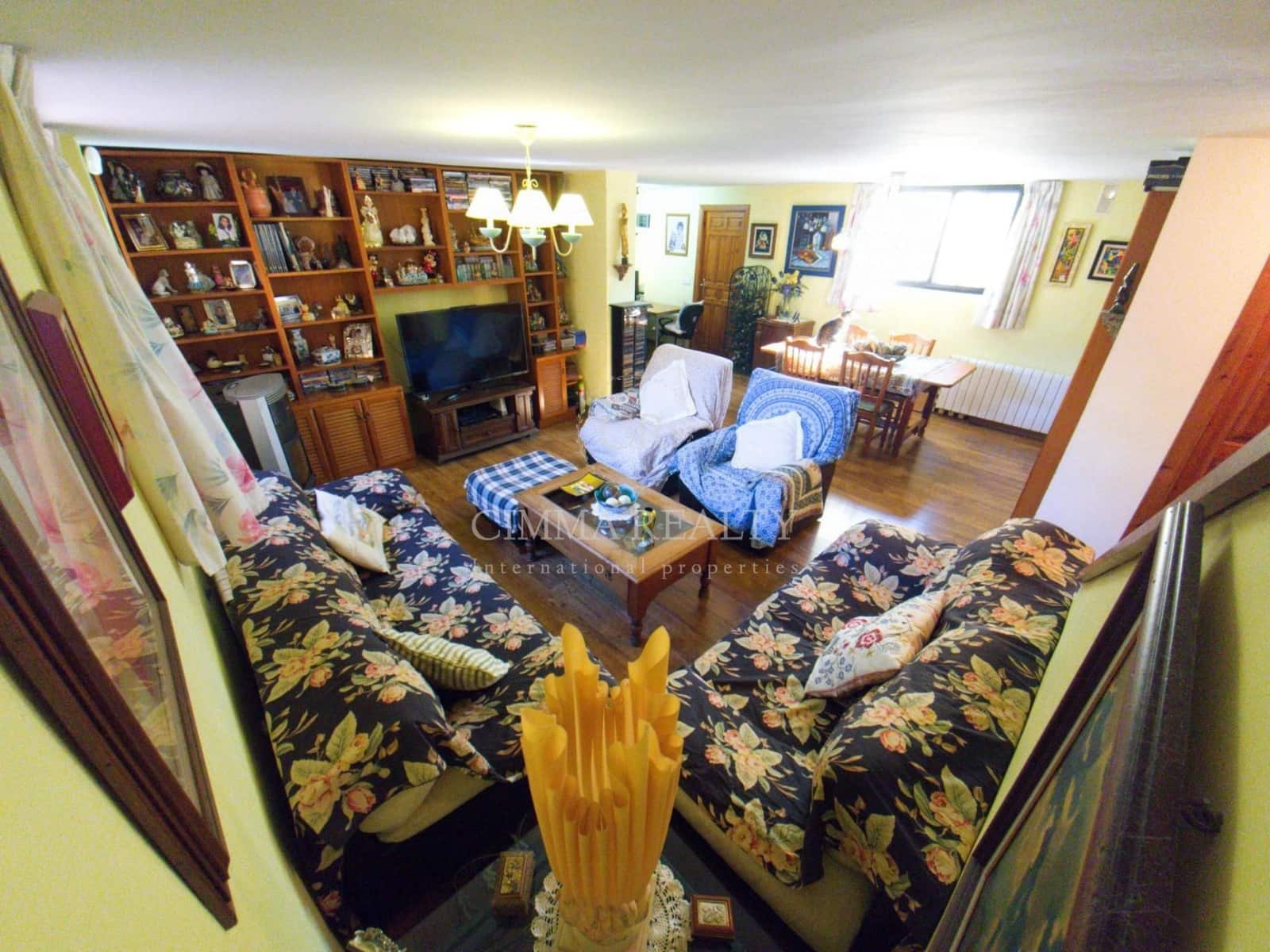 5 makuuhuone Huvila myytävänä paikassa Alfaz del Pi / L'Alfas del Pi mukana uima-altaan - 360 000 € (Ref: 7523380)