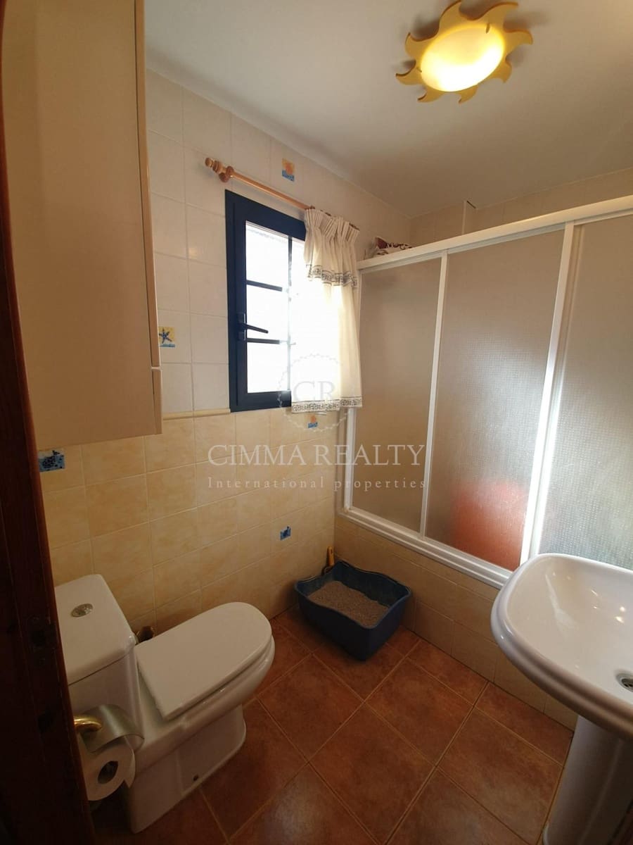 5 makuuhuone Huvila myytävänä paikassa Alfaz del Pi / L'Alfas del Pi mukana uima-altaan - 360 000 € (Ref: 7523380)