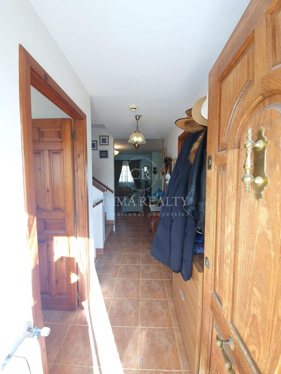 5 makuuhuone Huvila myytävänä paikassa Alfaz del Pi / L'Alfas del Pi mukana uima-altaan - 360 000 € (Ref: 7523380)