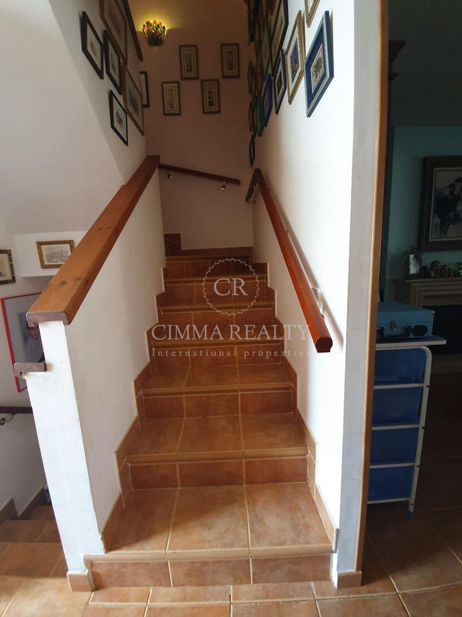 5 makuuhuone Huvila myytävänä paikassa Alfaz del Pi / L'Alfas del Pi mukana uima-altaan - 360 000 € (Ref: 7523380)