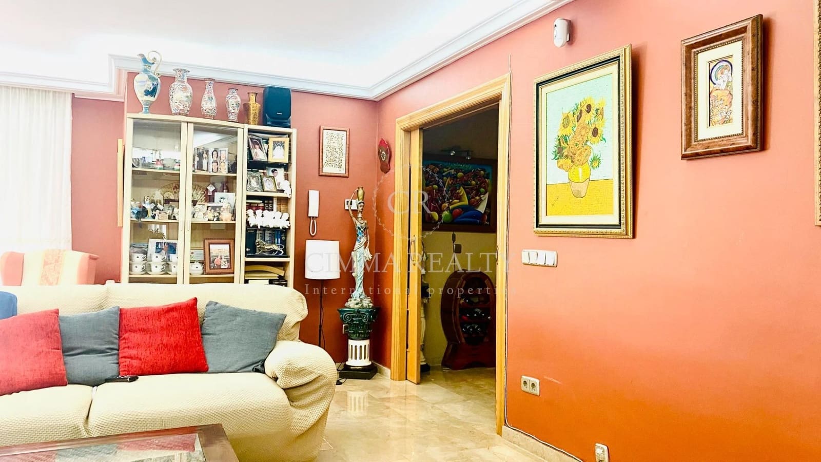 5 makuuhuone Huvila myytävänä paikassa Alfaz del Pi / L'Alfas del Pi mukana uima-altaan 
autotalli - 695 000 € (Ref: 7523382)