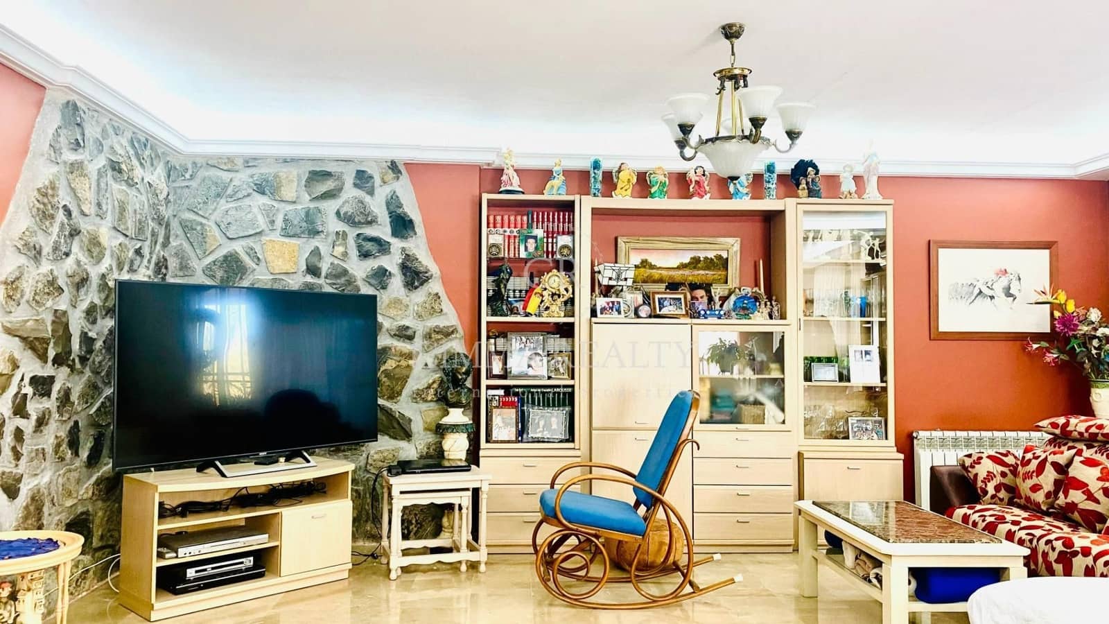 5 makuuhuone Huvila myytävänä paikassa Alfaz del Pi / L'Alfas del Pi mukana uima-altaan 
autotalli - 695 000 € (Ref: 7523382)