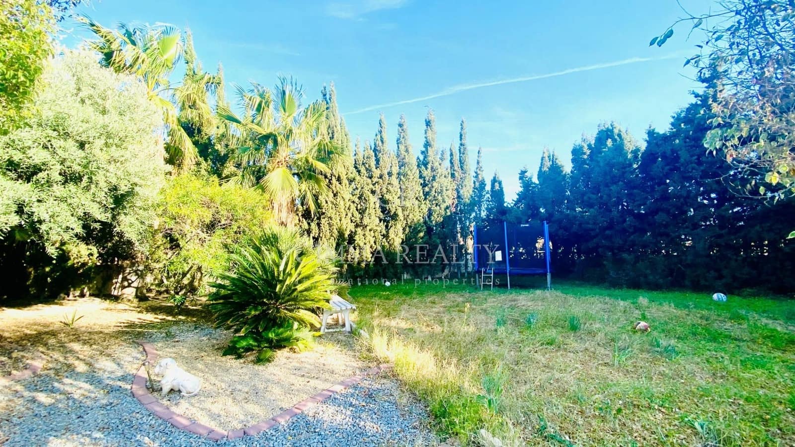 5 makuuhuone Huvila myytävänä paikassa Alfaz del Pi / L'Alfas del Pi mukana uima-altaan 
autotalli - 695 000 € (Ref: 7523382)