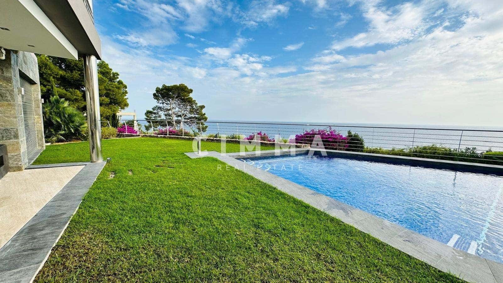 12 bedroom Villa for sale in Altea with pool garage - € 6,300,000 (Ref: 7894529)