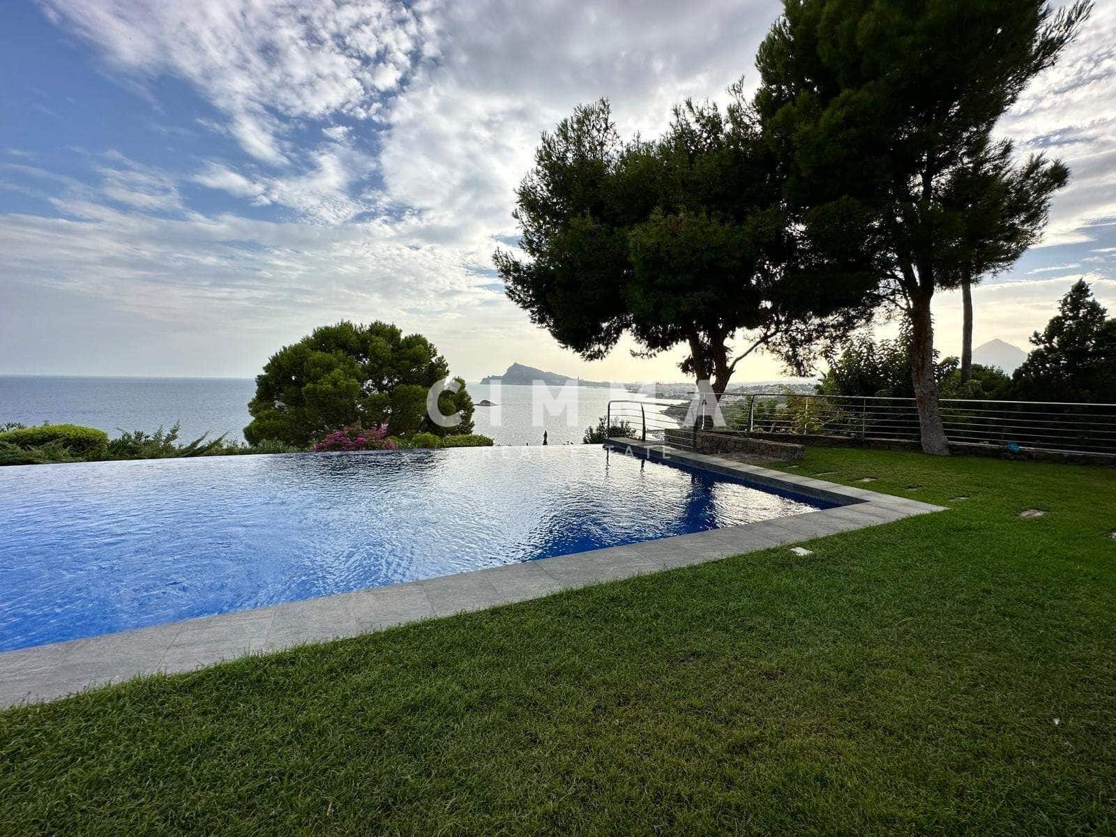 12 bedroom Villa for sale in Altea with pool garage - € 6,300,000 (Ref: 7894529)