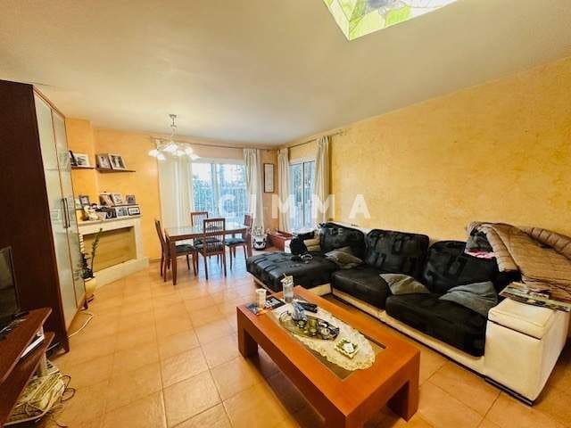 4 soveværelse Rækkehus til salg i Polop med swimmingpool - € 320.000 (Ref: 7999243)