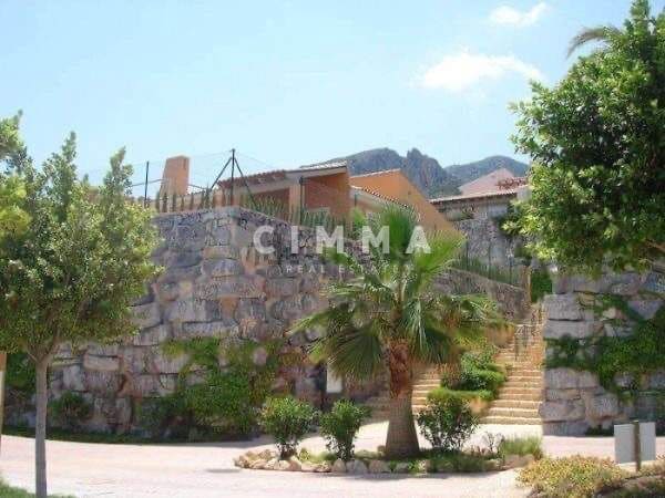 4 soveværelse Rækkehus til salg i Polop med swimmingpool - € 320.000 (Ref: 7999243)