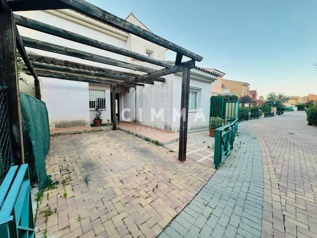 4 soveværelse Rækkehus til salg i Polop med swimmingpool - € 320.000 (Ref: 7999243)