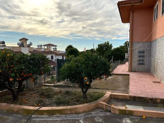 5 soverom Villa til salgs i Polop med svømmebasseng garasje - € 650 000 (Ref: 8003431)