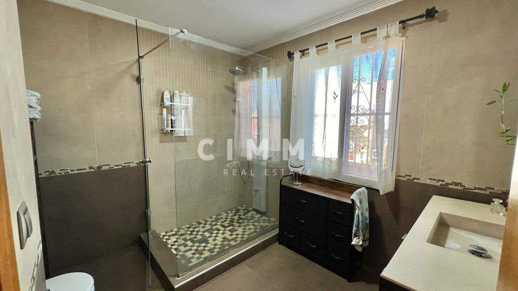 3 soveværelse Rækkehus til salg i La Nucia med swimmingpool - € 365.000 (Ref: 8028470)