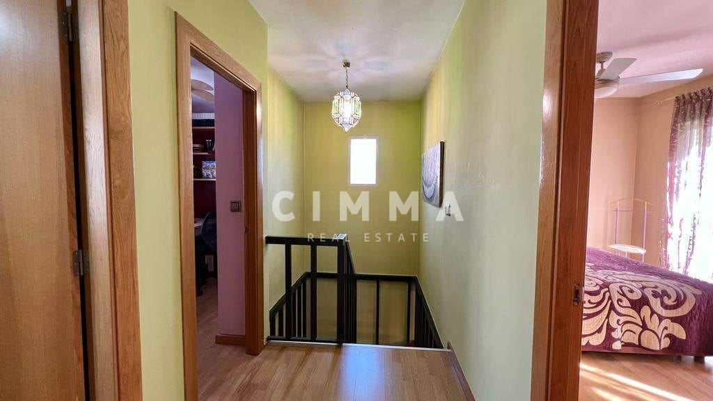 3 soveværelse Rækkehus til salg i La Nucia med swimmingpool - € 365.000 (Ref: 8028470)