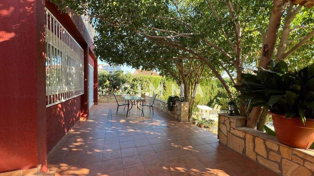 3 soveværelse Rækkehus til salg i La Nucia med swimmingpool - € 365.000 (Ref: 8028470)