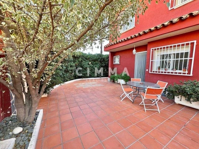 3 bedroom Terraced Villa for sale in La Nucia with pool - € 365,000 (Ref: 8028470)