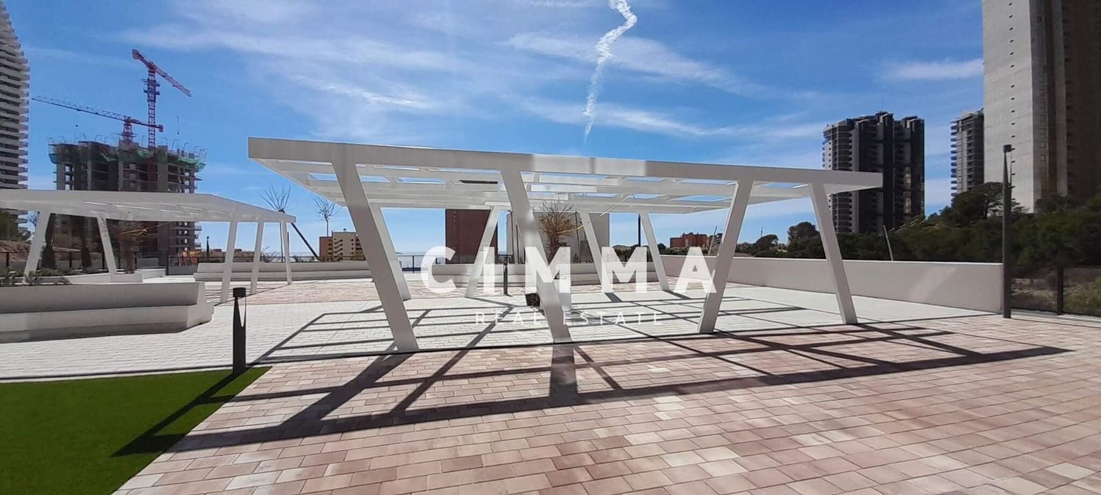 2 soverom Leilighet til salgs i Benidorm med svømmebasseng garasje - € 626 316 (Ref: 8162467)