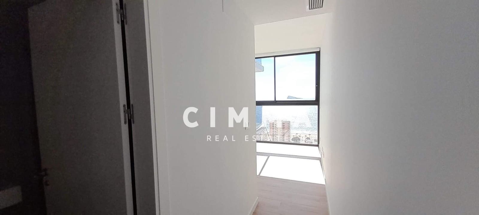 2 soverom Leilighet til salgs i Benidorm med svømmebasseng garasje - € 626 316 (Ref: 8162467)