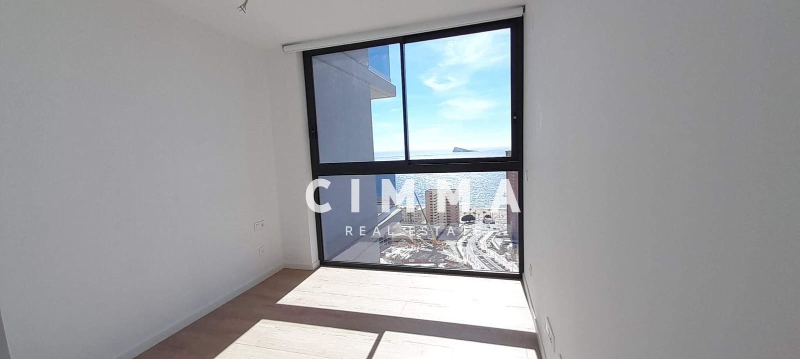 2 soverom Leilighet til salgs i Benidorm med svømmebasseng garasje - € 626 316 (Ref: 8162467)