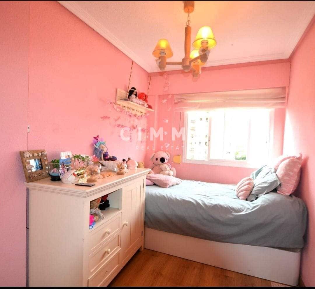 4 quarto Penthouse para venda em Benidorm com piscina - 310 000 € (Ref: 8663158)