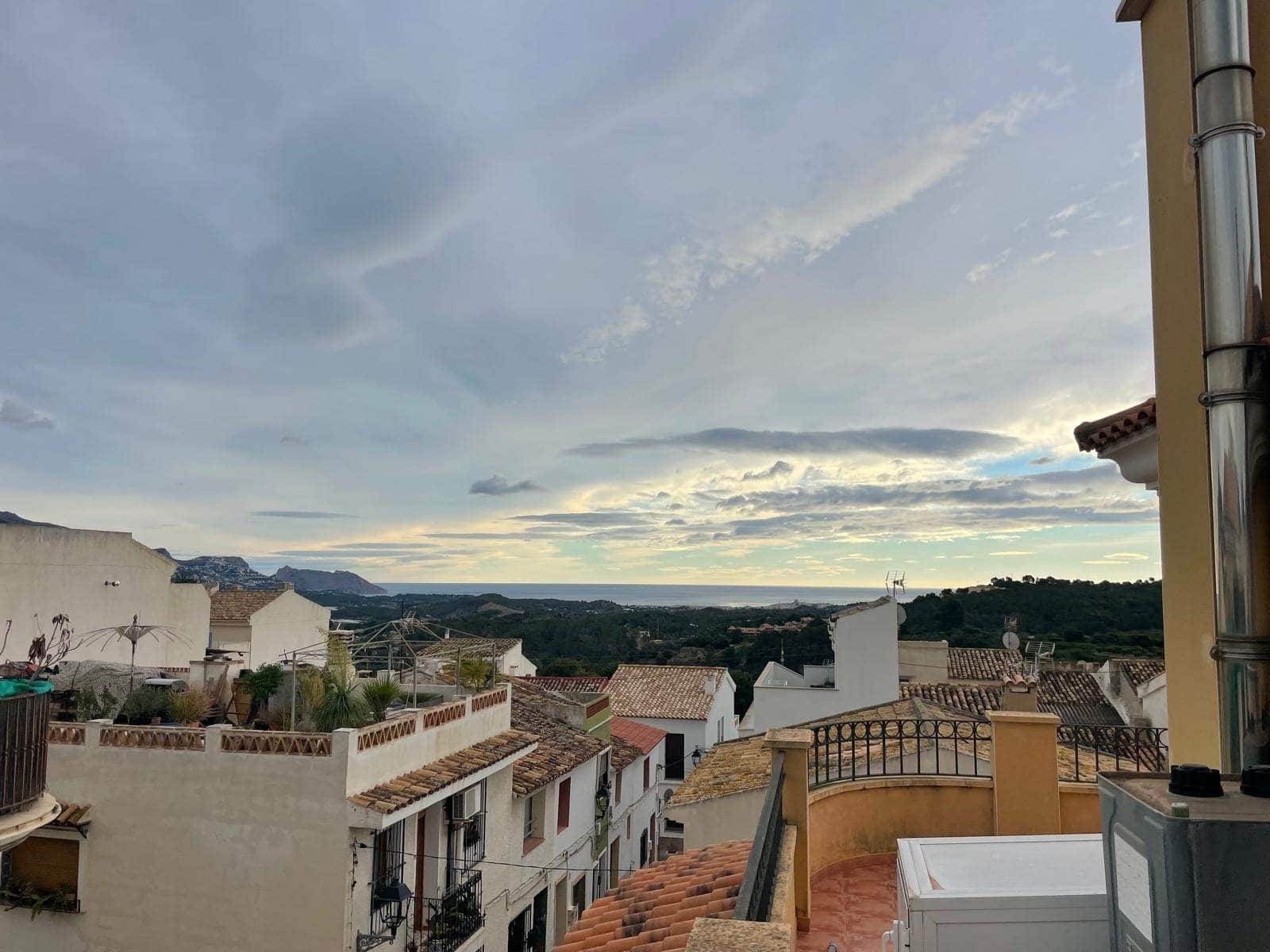 4 sovrum Radhus till salu i La Nucia - 307 000 € (Ref: 8670668)