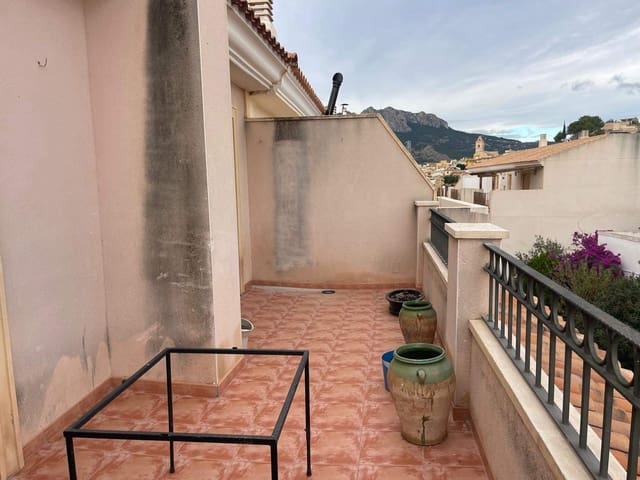 4 soveværelse Rækkehus til salg i La Nucia Pueblo  , La Nucia - € 307.000 (Ref: 8670668)