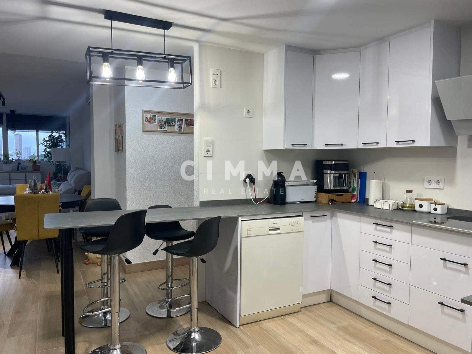 3 bedroom Flat for sale in Benidorm - € 285,000 (Ref: 8750439)