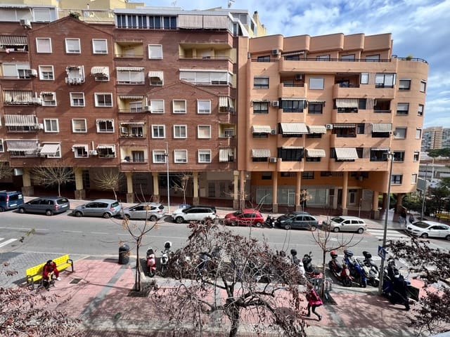 3 soveværelse Lejlighed til salg i Colonia Madrid, Benidorm - € 183.000 (Ref: 8841179)