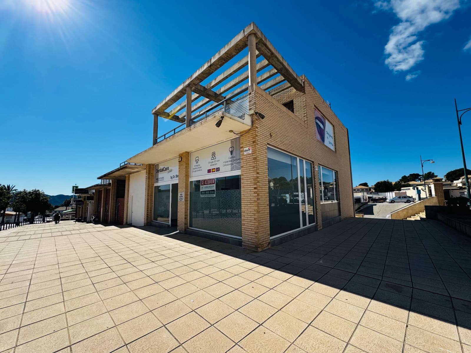 3 soveværelse Erhverv til leje i La Nucia med swimmingpool - € 2.000 (Ref: 8900087)