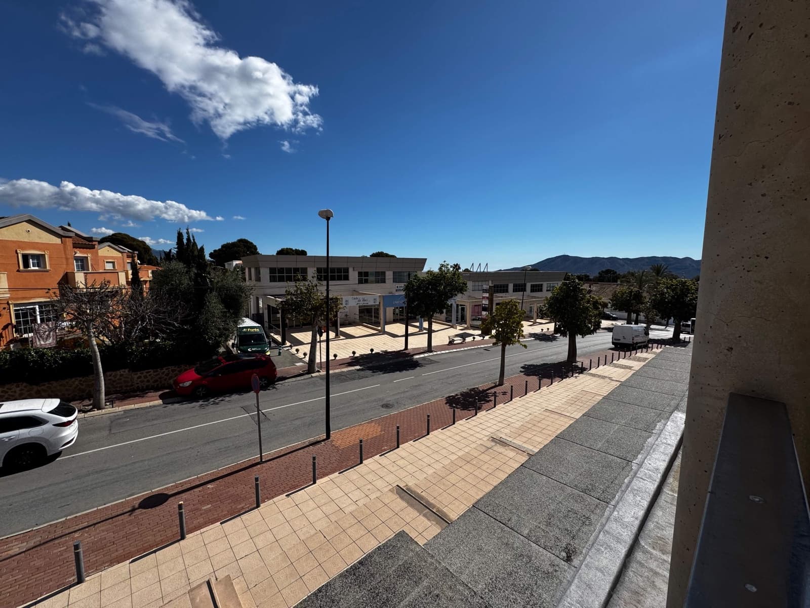 3 soveværelse Erhverv til leje i La Nucia med swimmingpool - € 2.000 (Ref: 8900087)