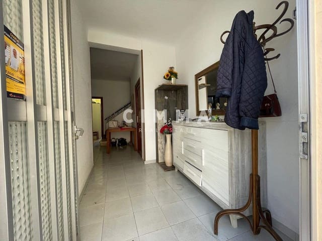 Casa de 3 habitaciones en La Nucia Pueblo  , La Nucia en venta - 170.000 € (Ref: 9114293)
