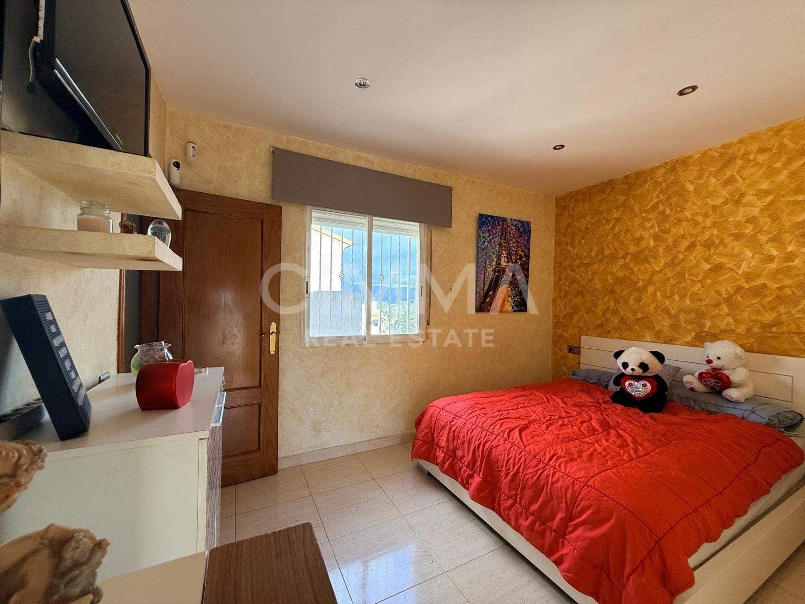 Chalet de 2 habitaciones en Polop en venta con garaje - 250.000 € (Ref: 9132565)