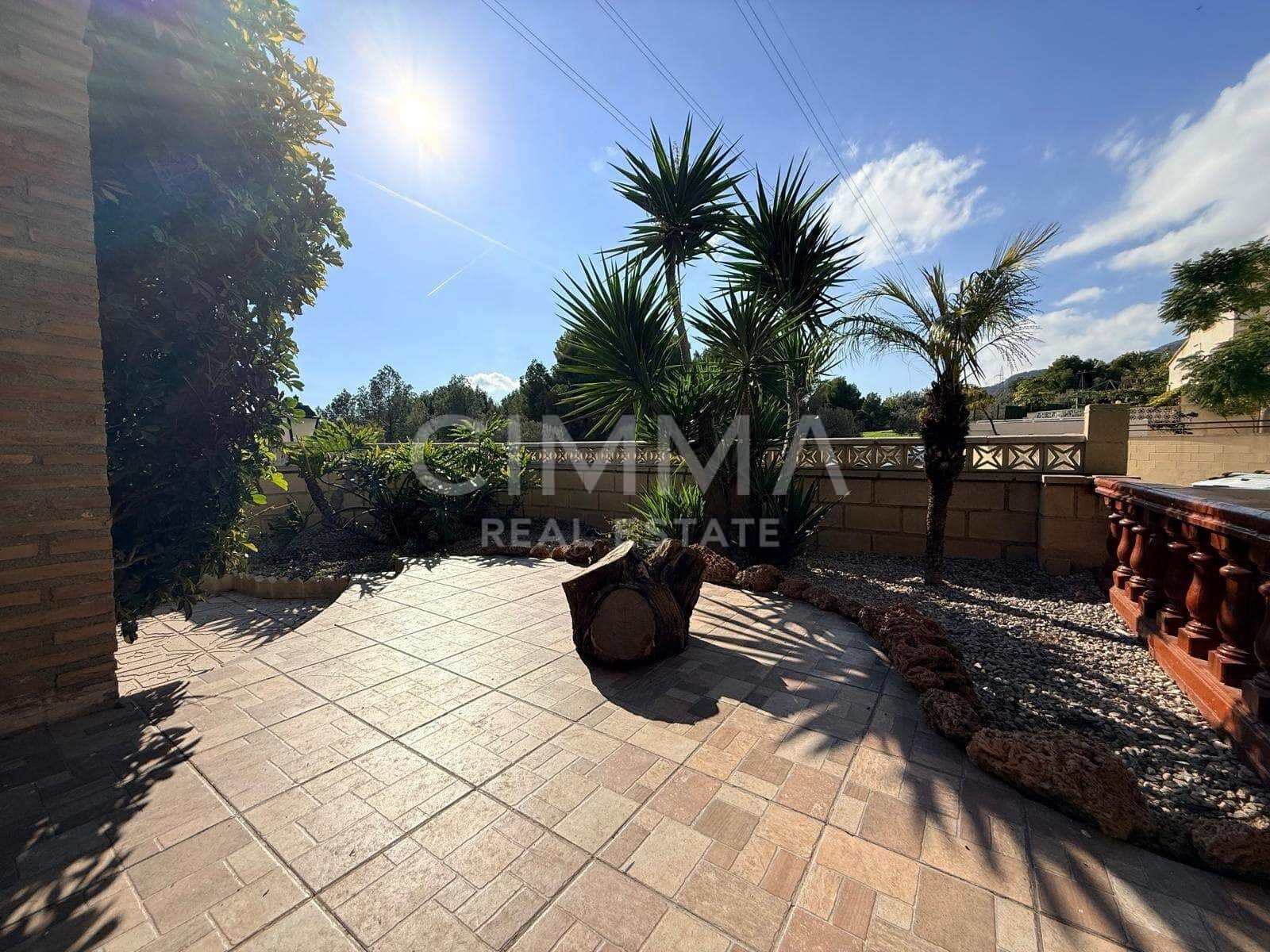 Chalet de 2 habitaciones en Polop en venta con garaje - 250.000 € (Ref: 9132565)