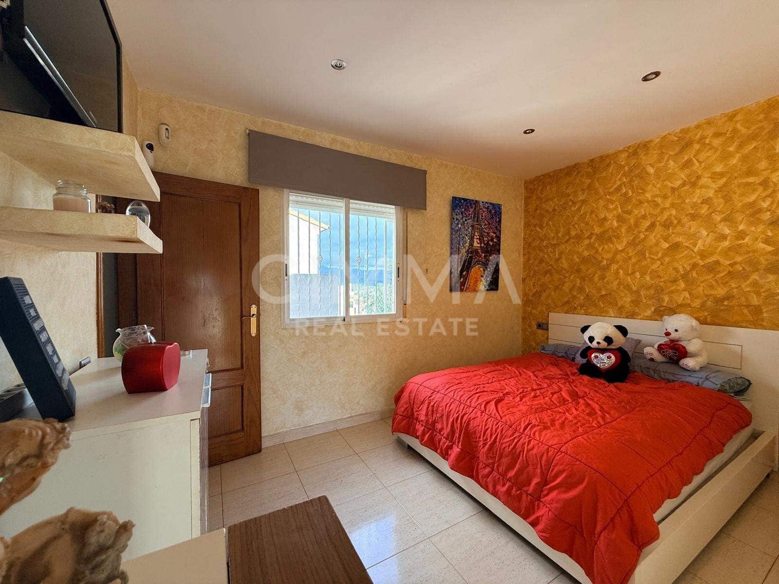 Chalet de 2 habitaciones en Polop en venta con garaje - 250.000 € (Ref: 9132565)