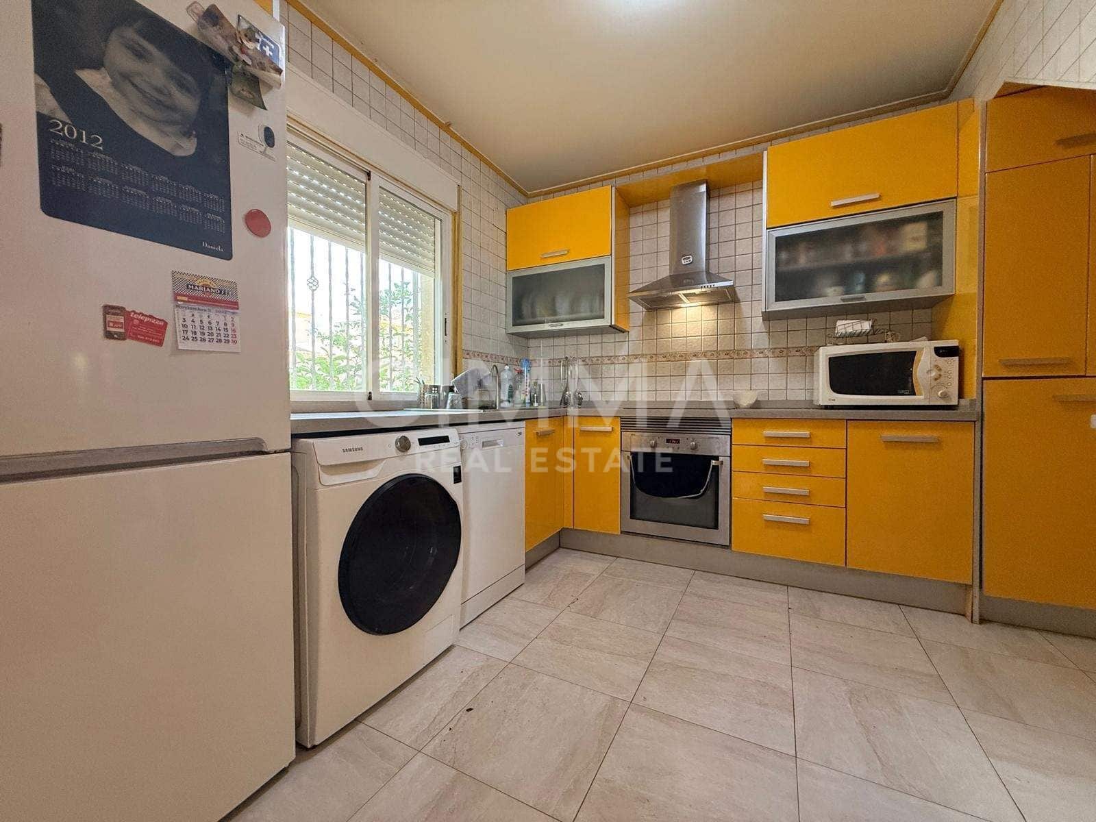 Chalet de 2 habitaciones en Polop en venta con garaje - 250.000 € (Ref: 9132565)