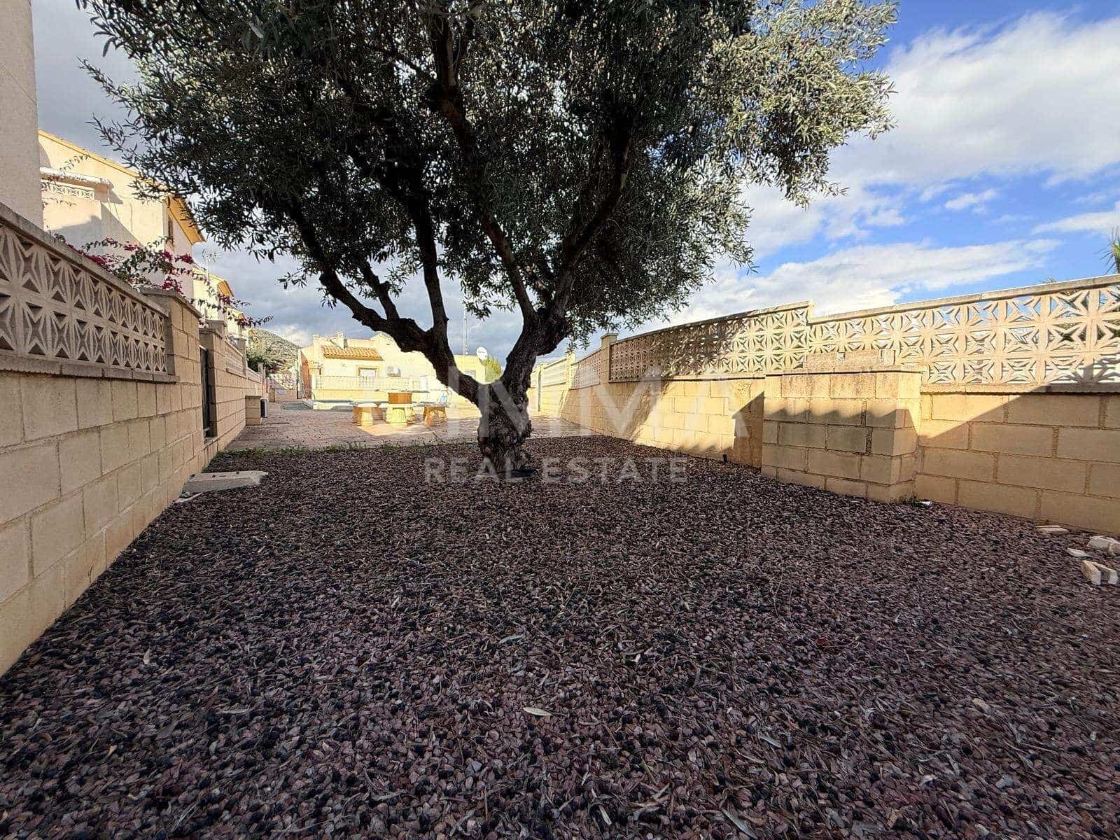 Chalet de 2 habitaciones en Polop en venta con garaje - 250.000 € (Ref: 9132565)